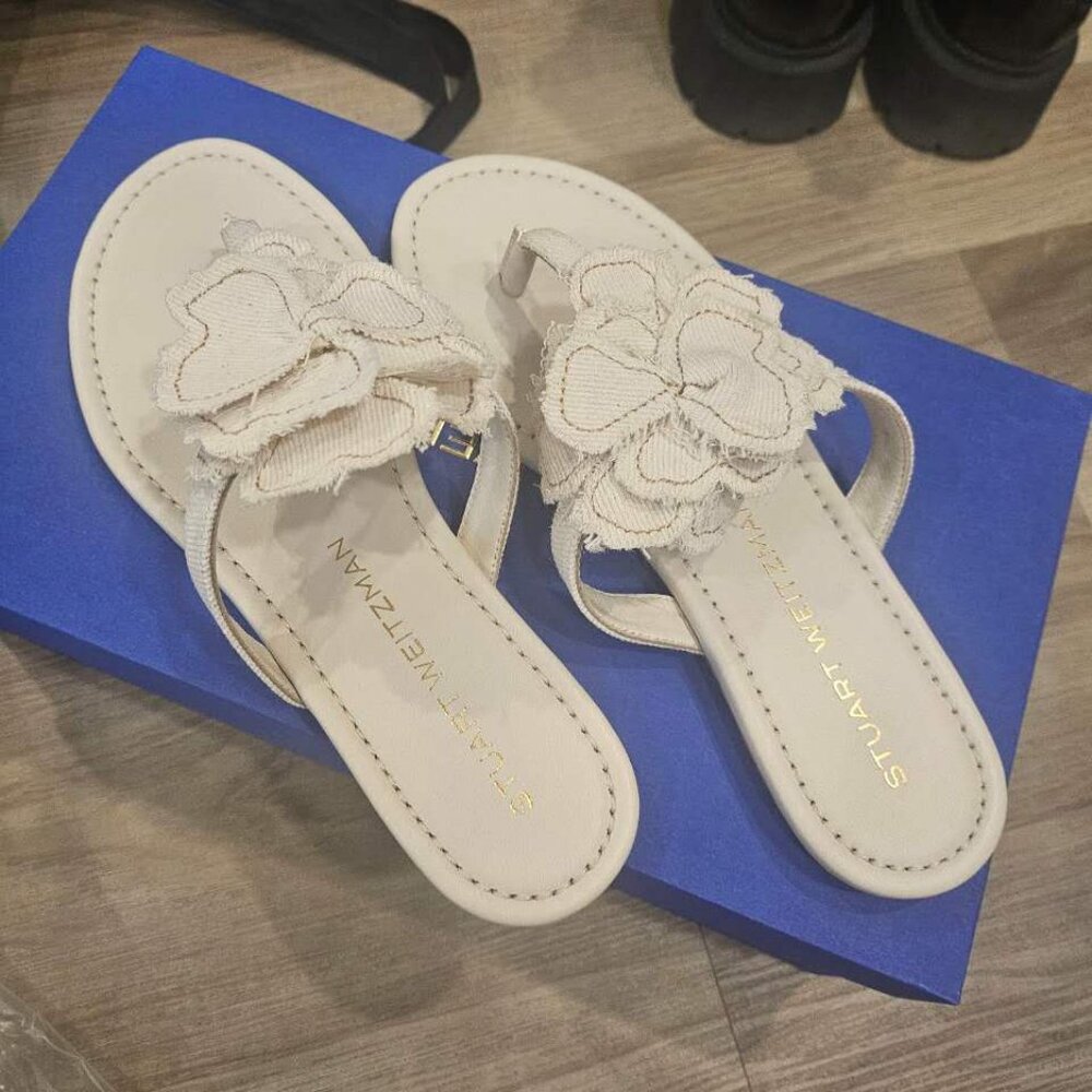 NWT Stuart Weitzman Cream RIO T-STRAP SANDAL Size 5.5 - Picture 5 of 7